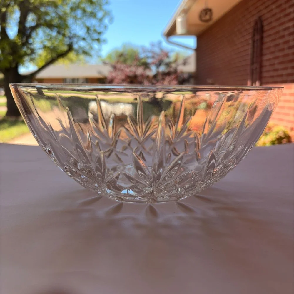Vintage Lead‎ Crystal Pineapple Pattern Bowl Scalloped Edge Cut Glass Fruit Dish